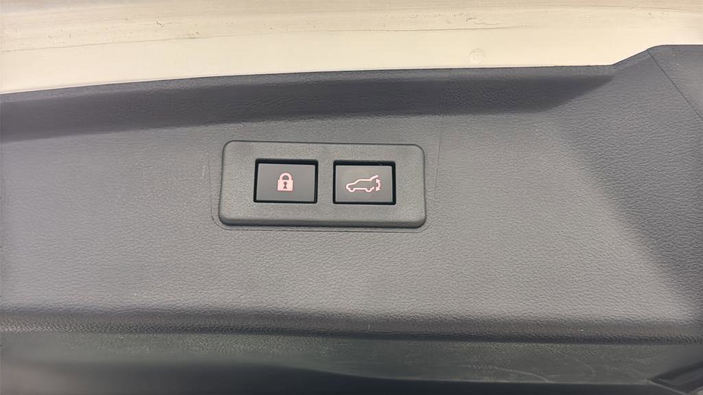 Used 2023 Subaru Outback Touring XT image 28