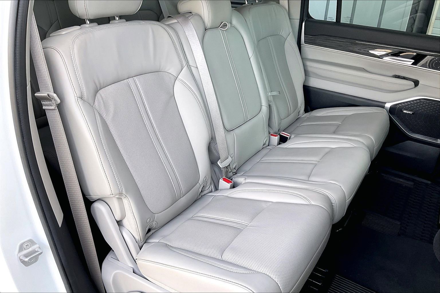 Used 2022 Jeep Wagoneer Series II image 18