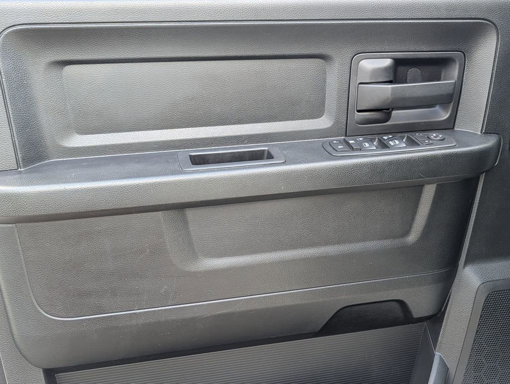 Used 2018 RAM 1500 Express w/ Express Value Package image 12