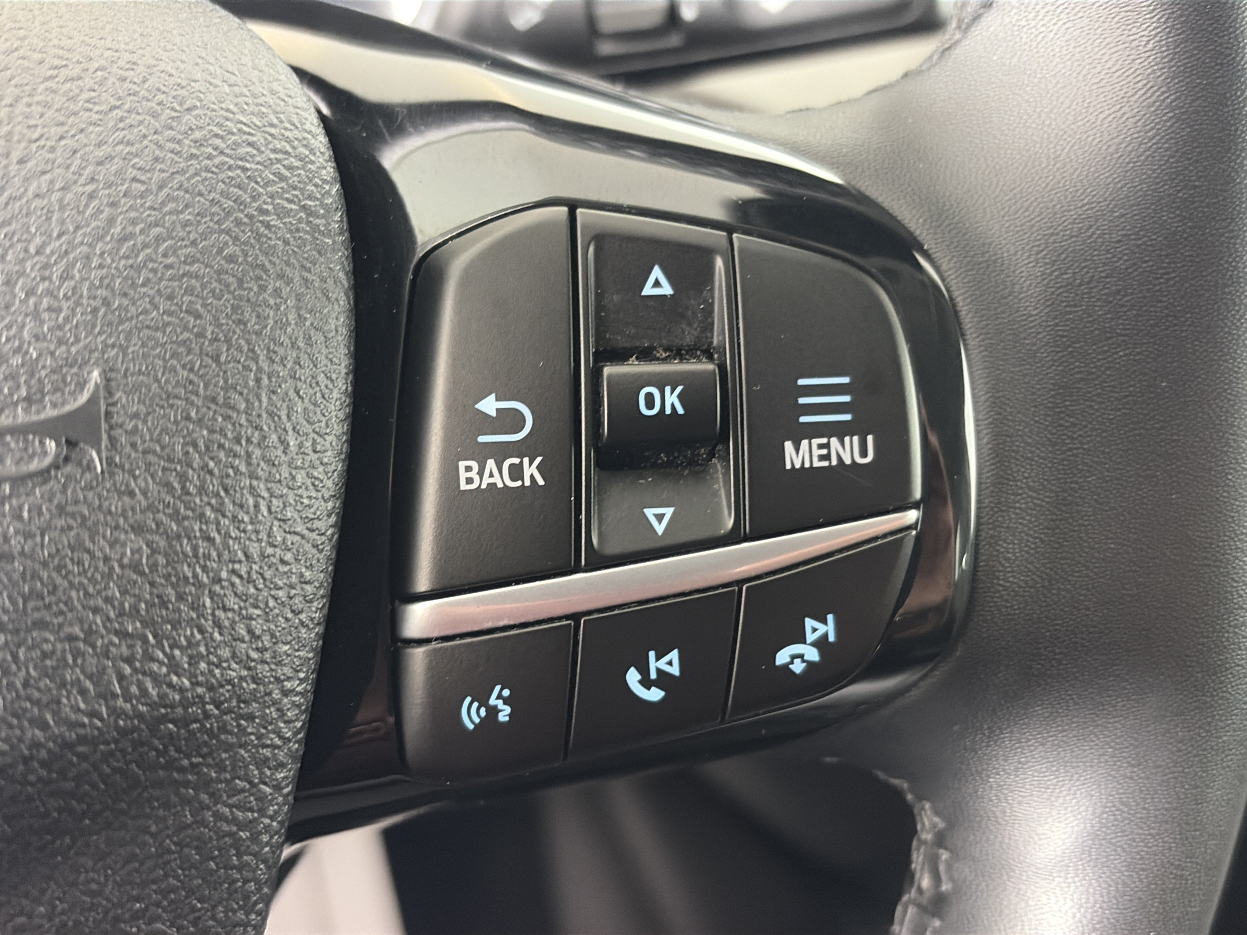 Used 2022 Ford Escape SE w/ SE Sport Appearance Package AWD/4WD image 34