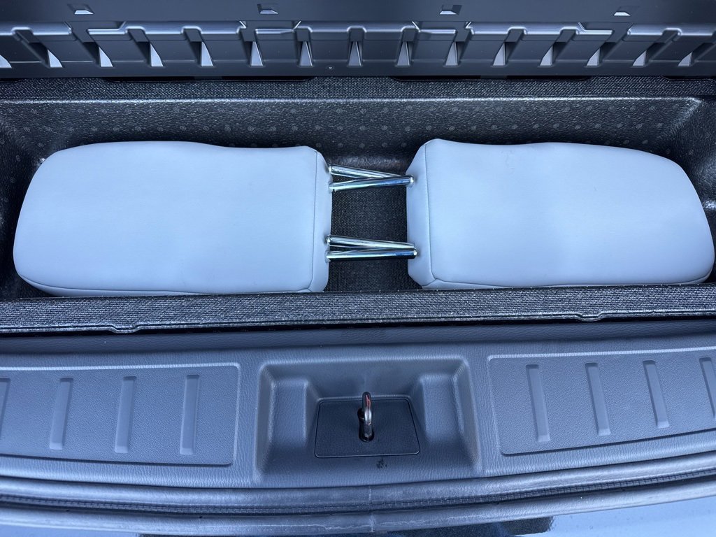 New 2025 Mitsubishi Outlander SE image 32