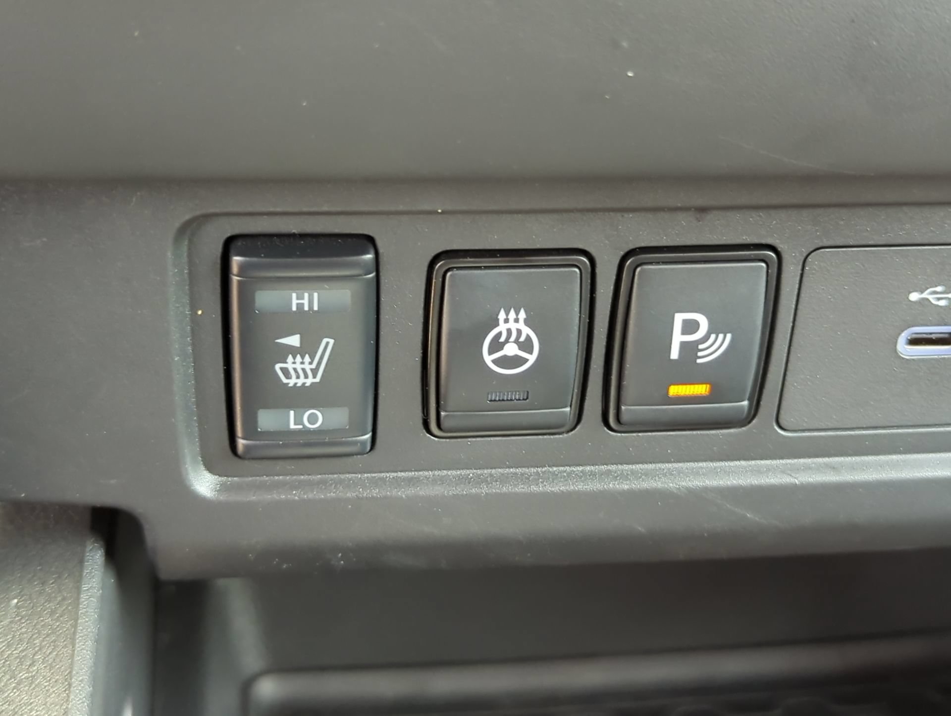 Used 2024 Nissan Frontier SL w/ Technology Package RWD image 26