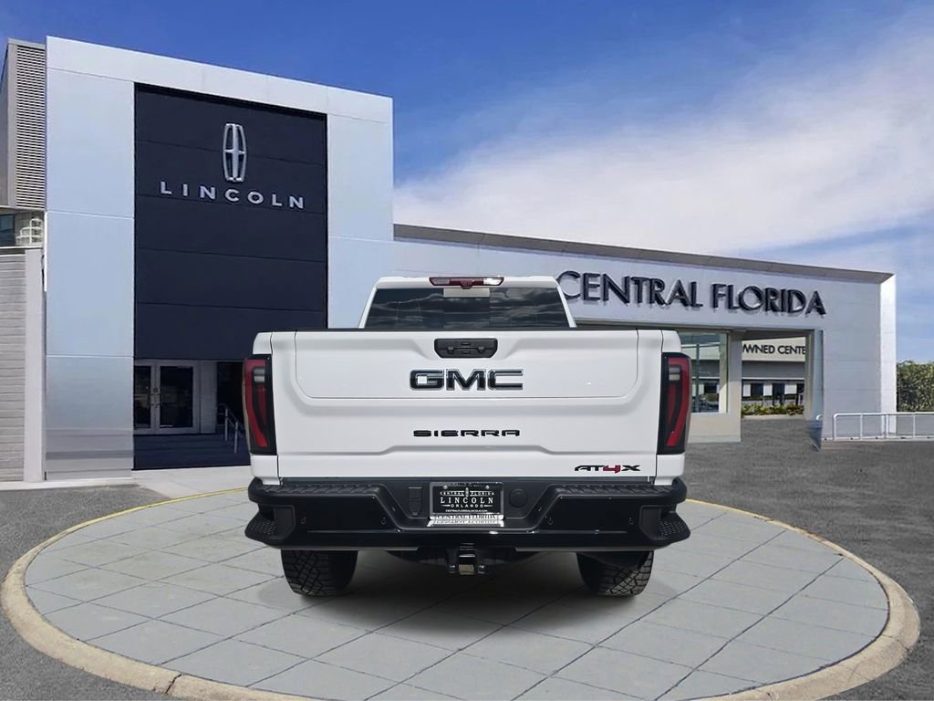 Used 2025 GMC Sierra 2500 AT4X image 4