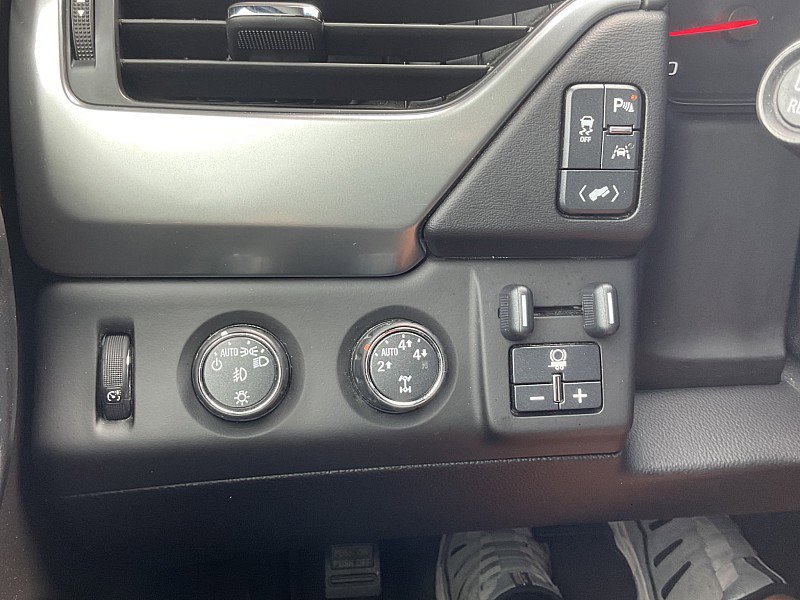 Used 2016 Chevrolet Tahoe LTZ image 30