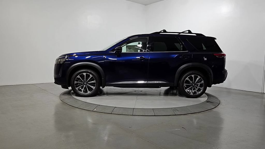 New 2026 Nissan Pathfinder Platinum AWD/4WD image 2