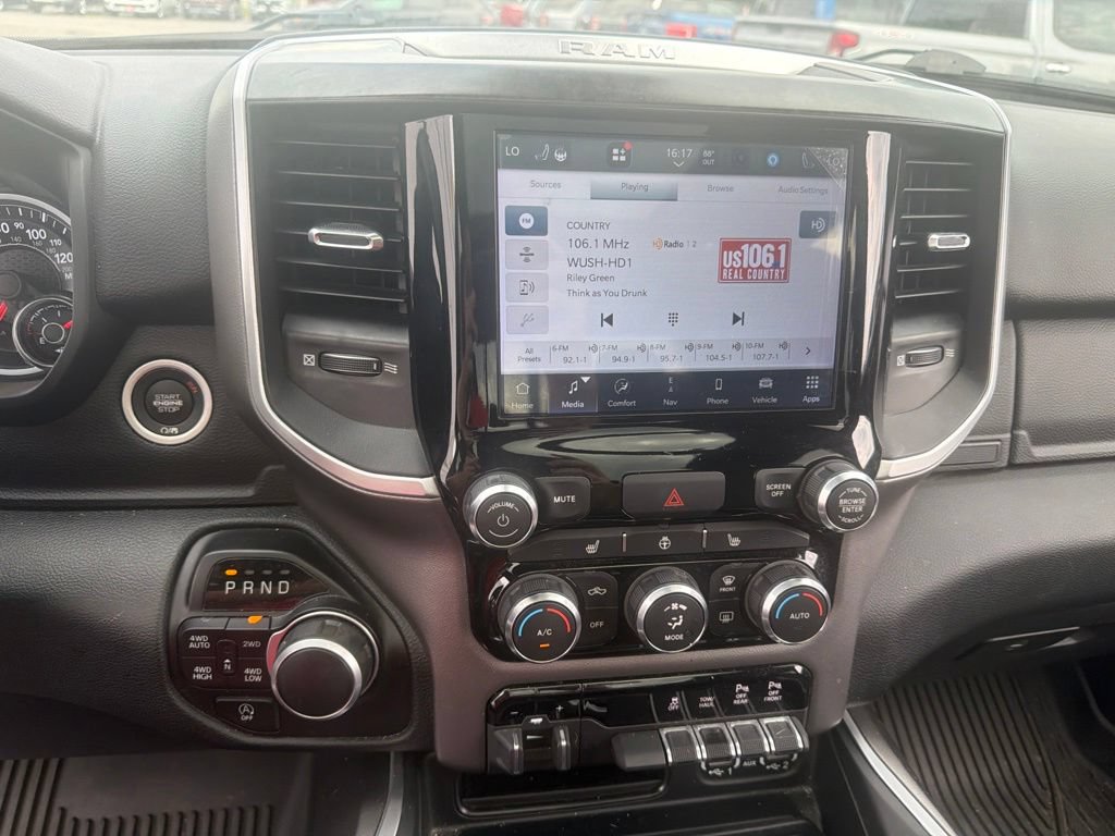 Used 2022 RAM 1500 Big Horn AWD/4WD image 16