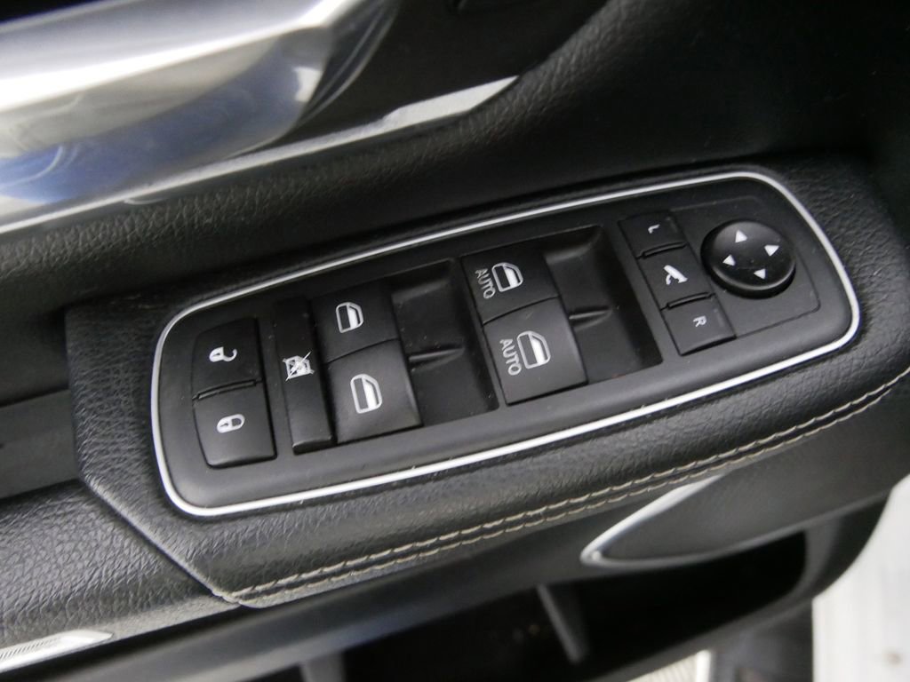 Used 2020 RAM 1500 Laramie image 13