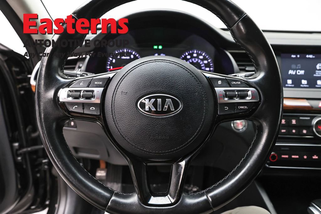 Used 2019 Kia Cadenza Premium image 10