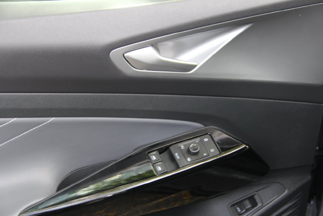 Used 2023 Volkswagen ID.4 Pro S Plus AWD/4WD image 17