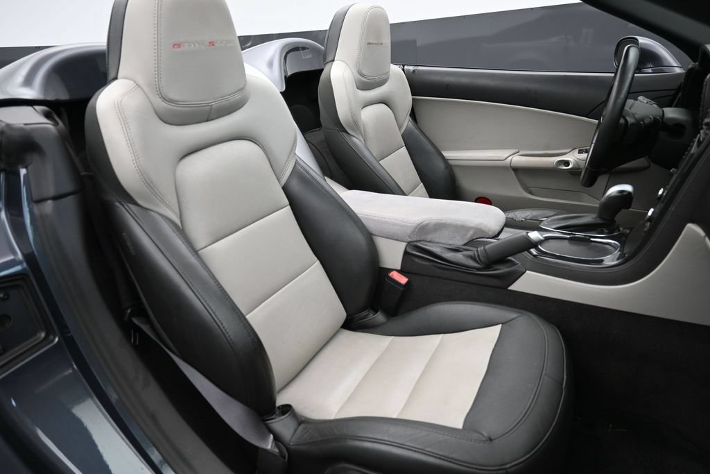 Used 2013 Chevrolet Corvette Grand Sport w/ 2LT Preferred Equipment Group RWD image 21