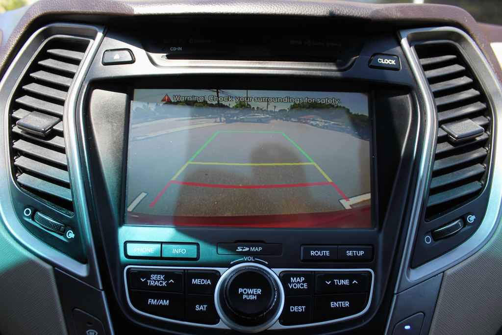 Used 2015 Hyundai Santa Fe Sport 2.0T w/ Option Group 05 FWD image 22