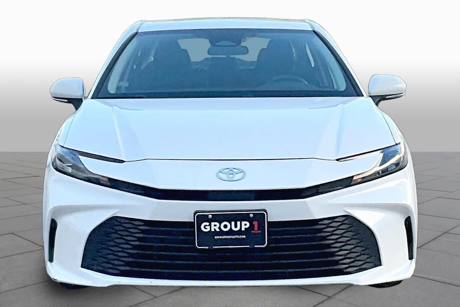 Used 2025 Toyota Camry LE FWD image 4