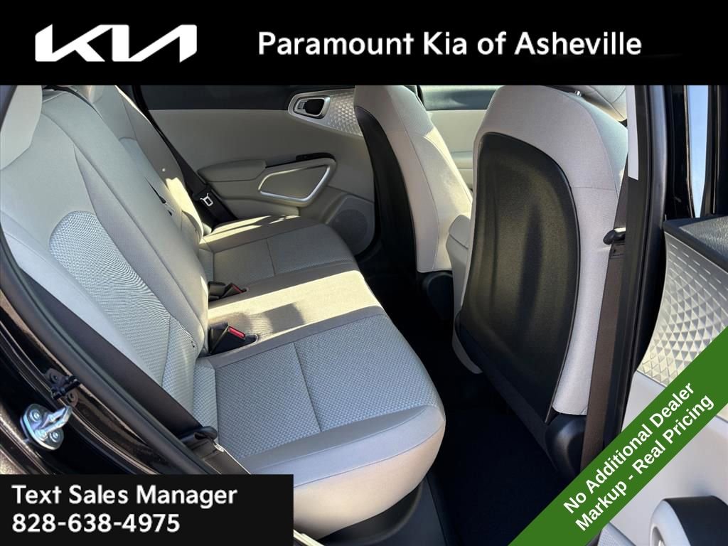 New 2025 Kia Soul LX w/ LX Technology Package image 18