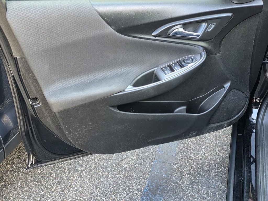 Used 2019 Chevrolet Malibu LT FWD image 25