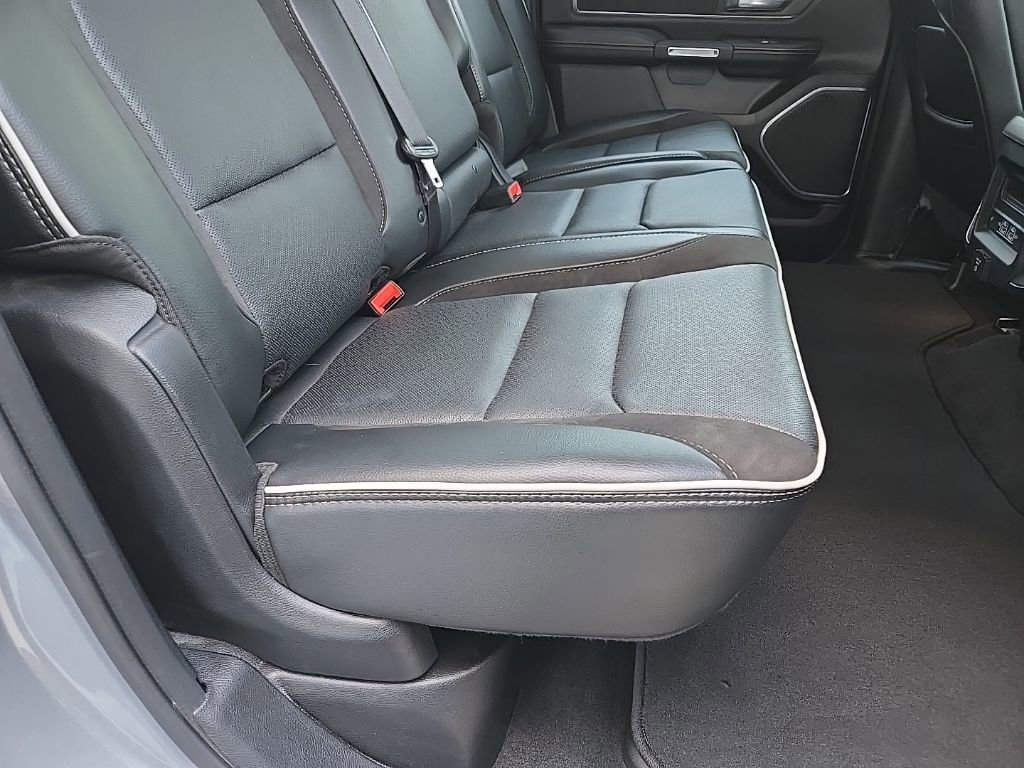 Used 2025 RAM 1500 Laramie w/ Sport Appearance Package AWD/4WD image 95