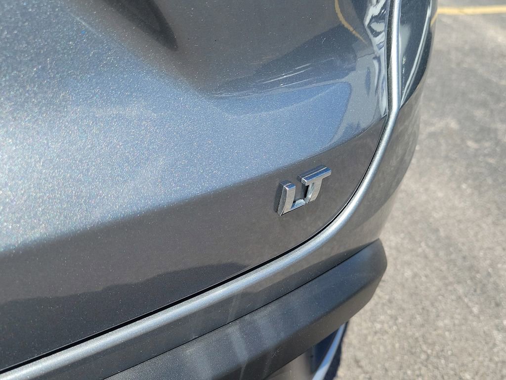 Used 2025 Chevrolet Trax LT FWD image 8