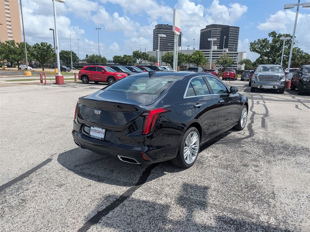Used 2021 Cadillac CT4 Premium Luxury image 3