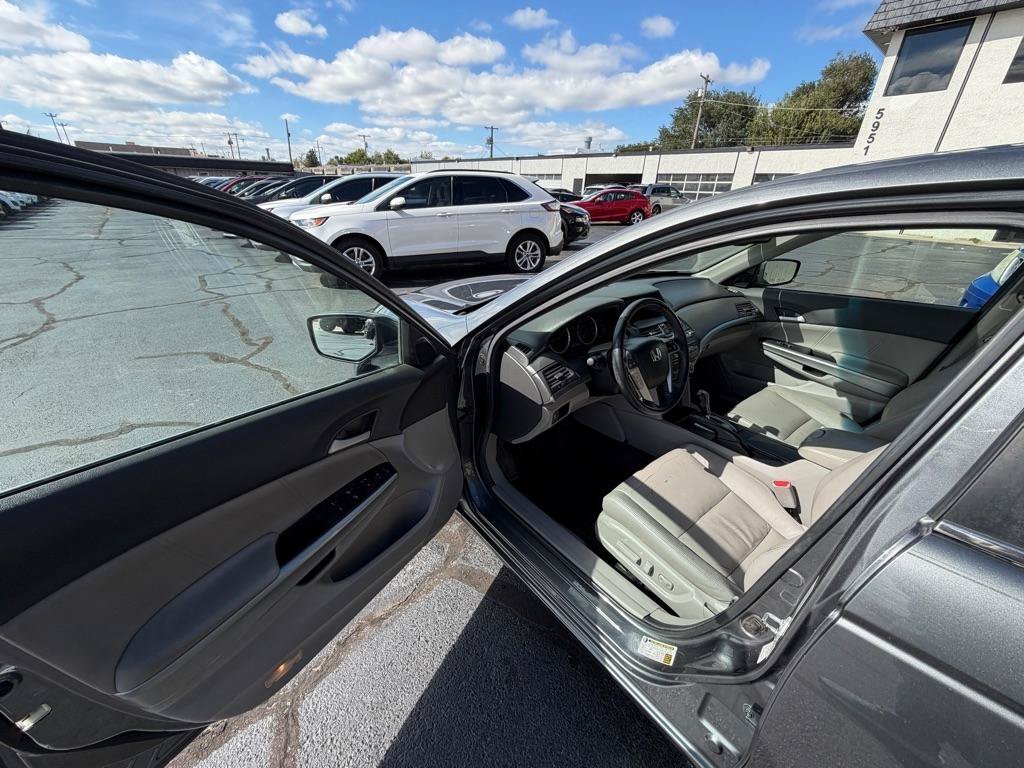 Used 2010 Honda Accord EX-L image 21