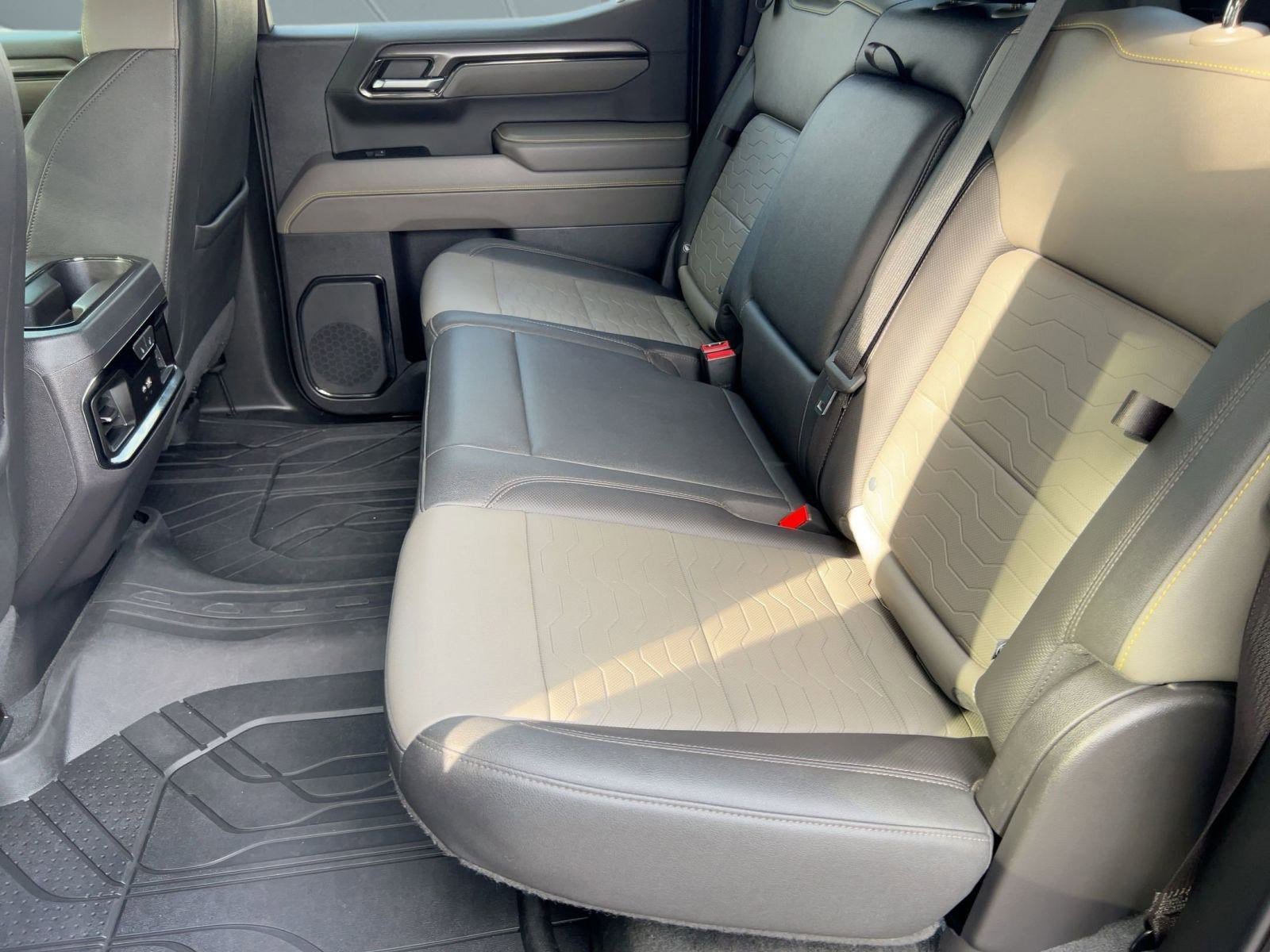 Used 2023 Chevrolet Silverado 1500 ZR2 w/ Technology Package image 14