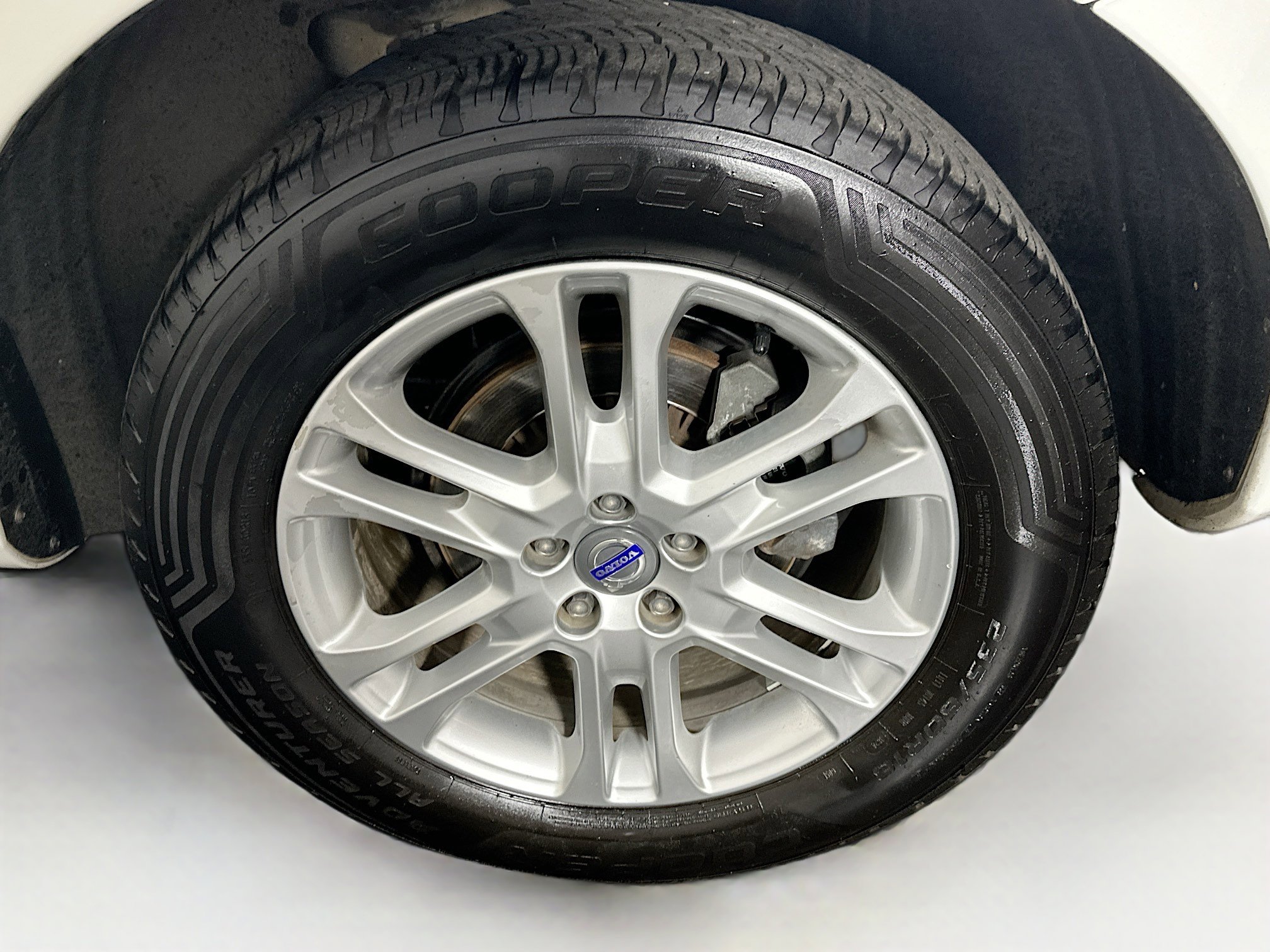 Used 2016 Volvo XC60 T5 Premier image 11