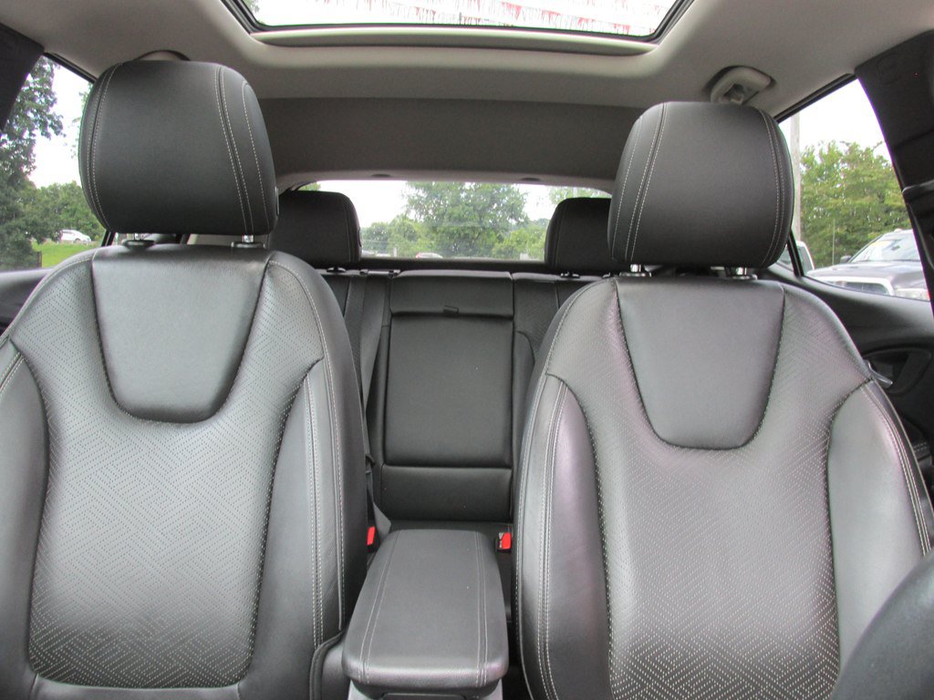 Used 2022 Buick Encore GX Essence w/ Experience Buick Package AWD/4WD image 9