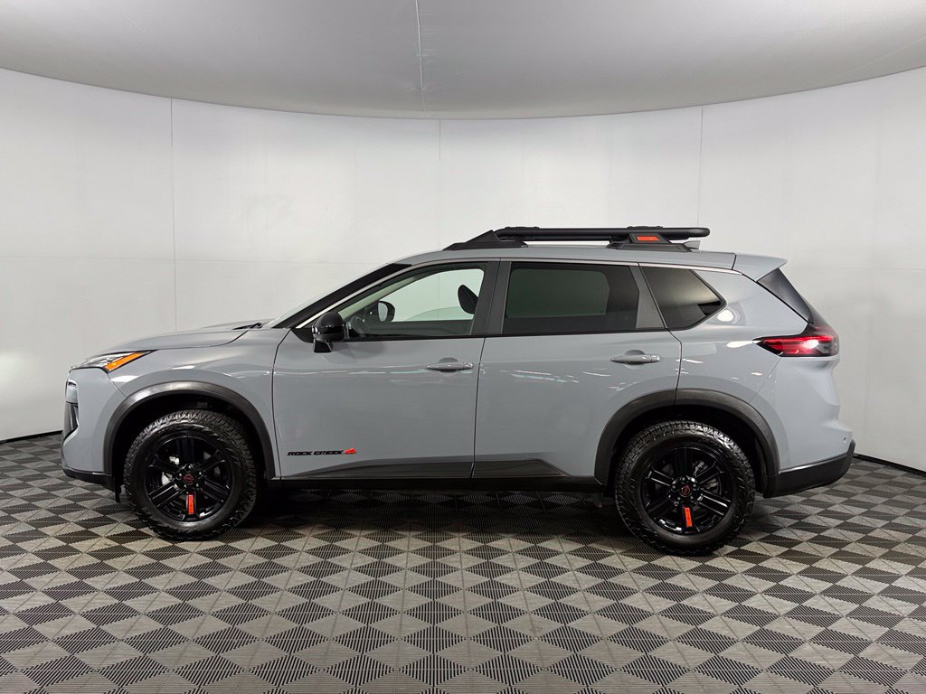 Used 2026 Nissan Rogue SV AWD/4WD image 9