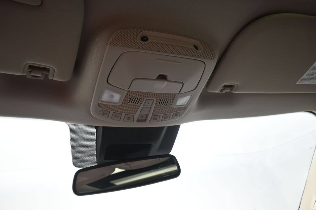 Used 2019 Ford Expedition Limited w/ Equipment Group 302A RWD image 13