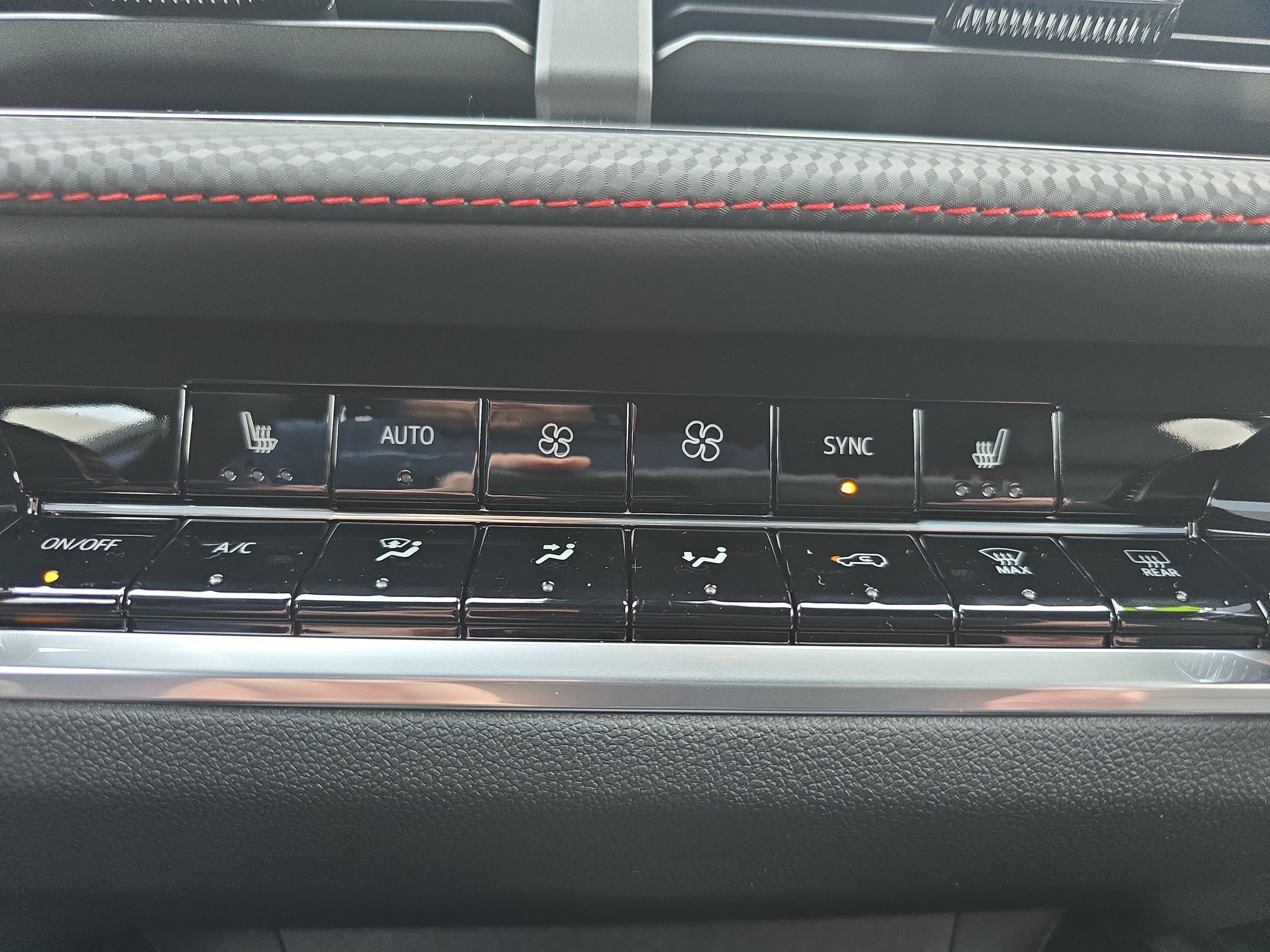 New 2026 Chevrolet Equinox RS w/ LPO, Floor Liner Package image 29