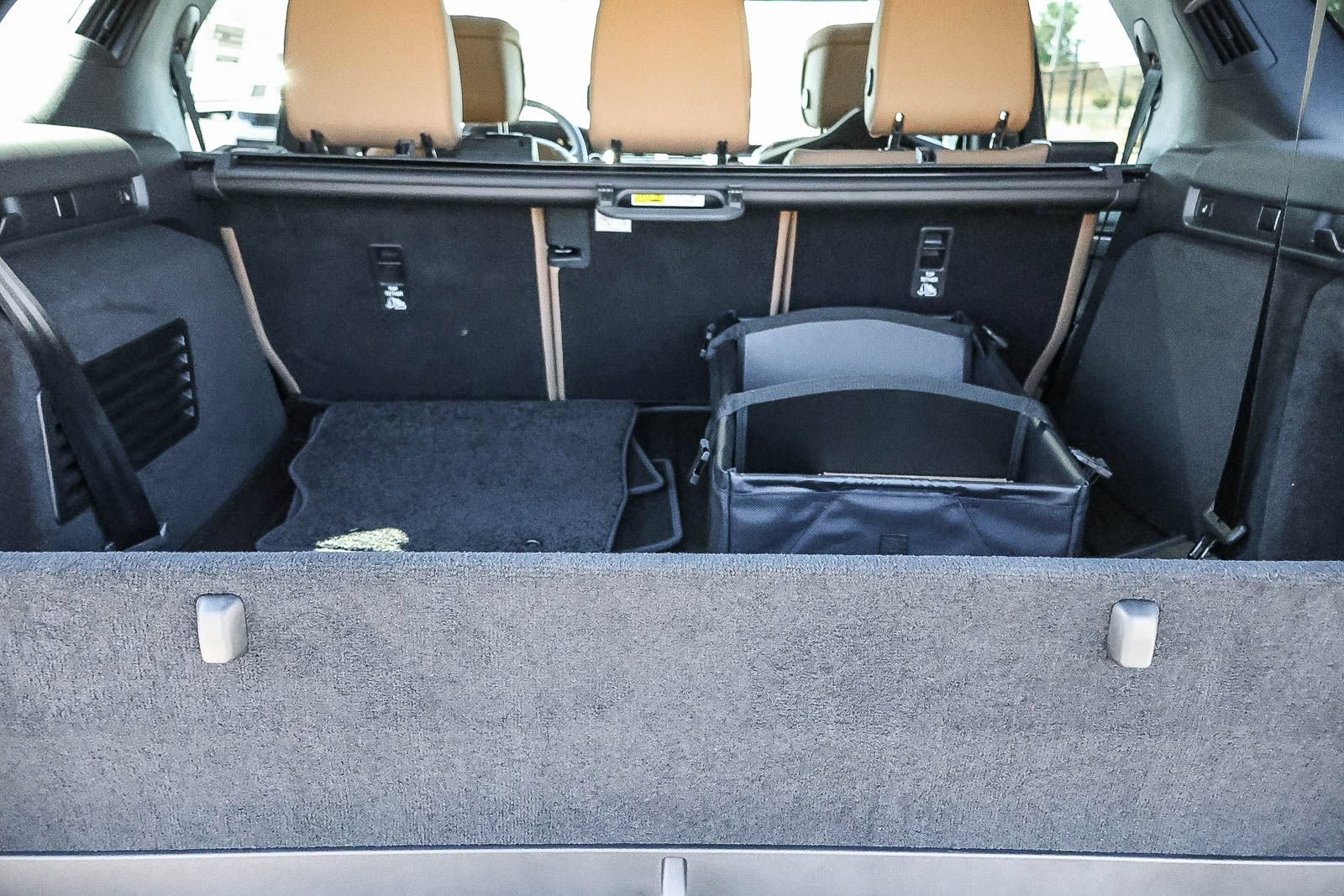 New 2026 Land Rover Discovery Dynamic SE AWD/4WD image 27