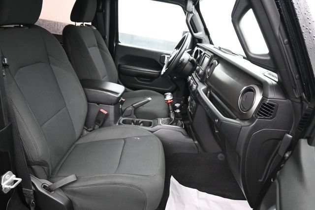 Used 2021 Jeep Wrangler Sport AWD/4WD image 7