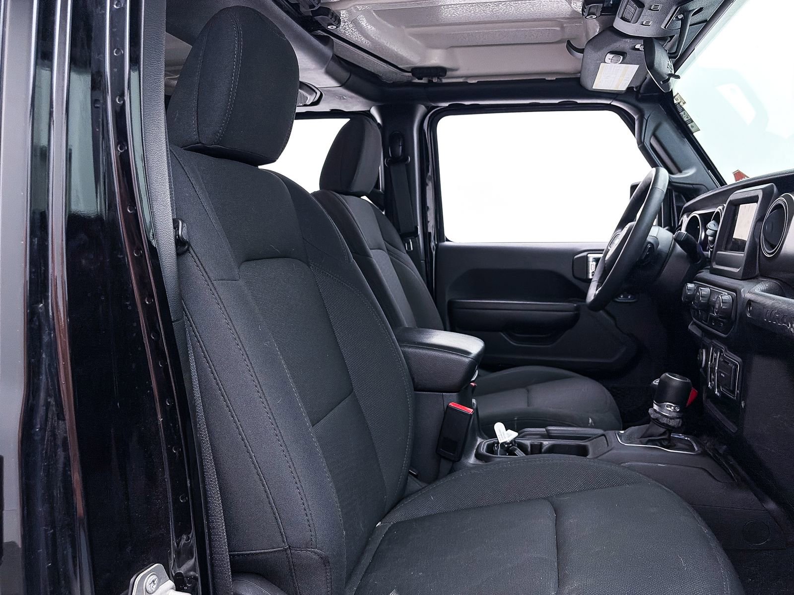 Used 2023 Jeep Wrangler Sport S image 33