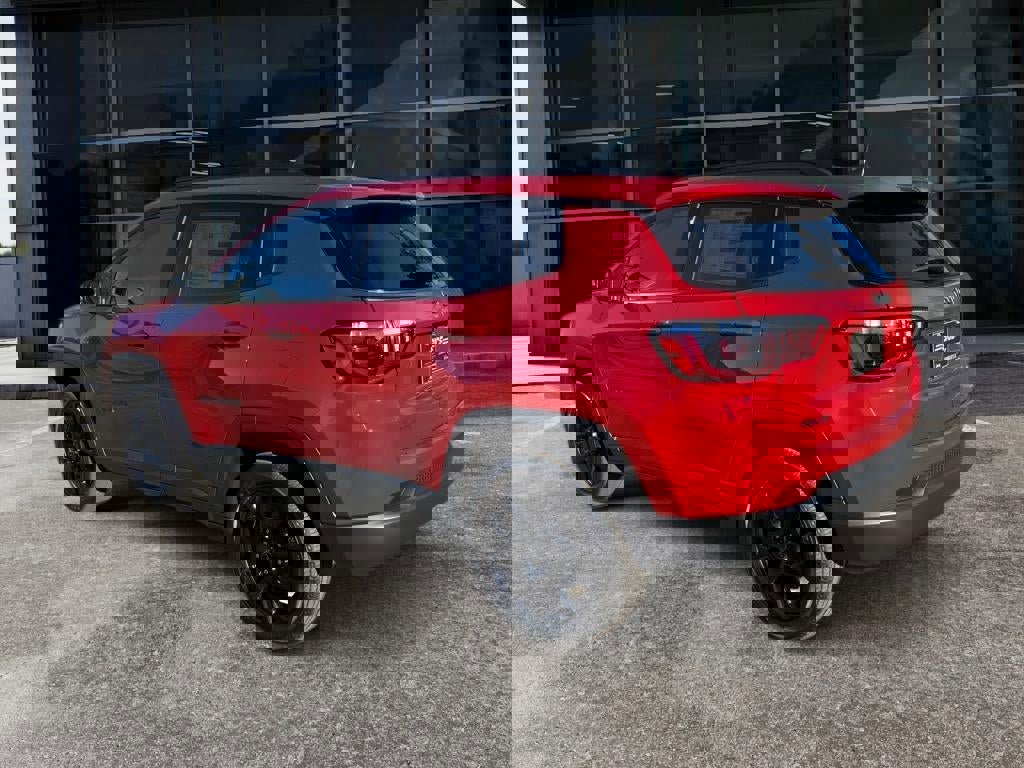 New 2026 Jeep Compass Latitude image 5