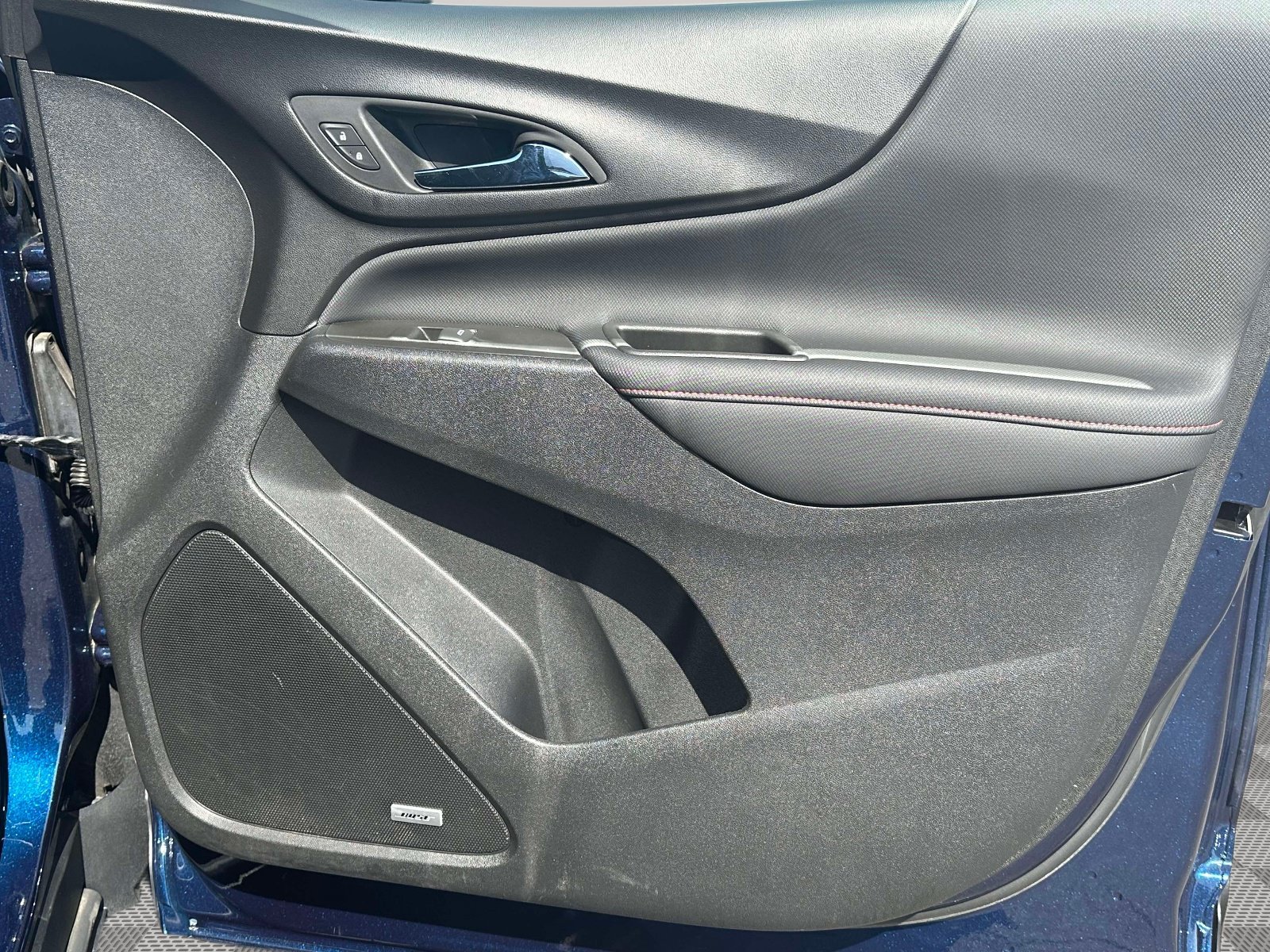 Used 2023 Chevrolet Equinox RS w/ RS Leather Package FWD image 26