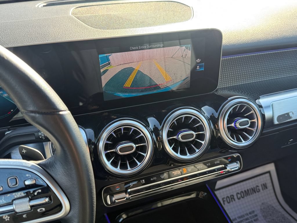Used 2021 Mercedes-Benz GLB 250 4MATIC image 25