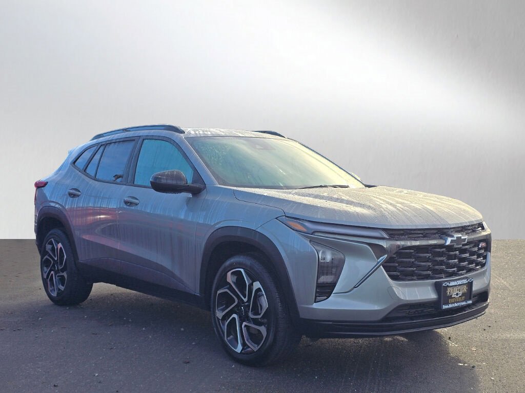 Certified 2025 Chevrolet Trax RS w/ Driver Confidence Package