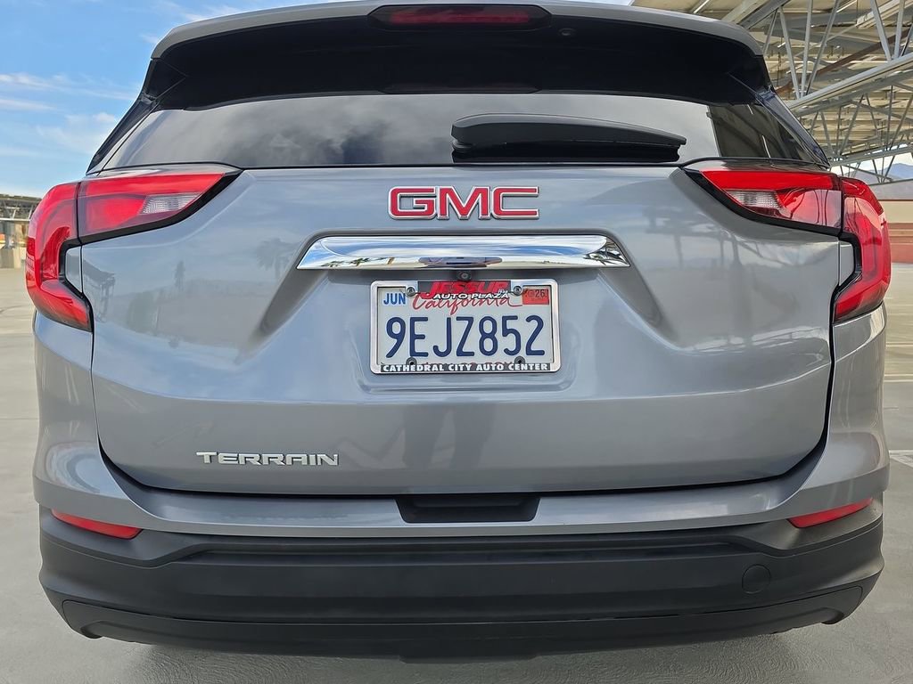 Used 2021 GMC Terrain SLE image 33