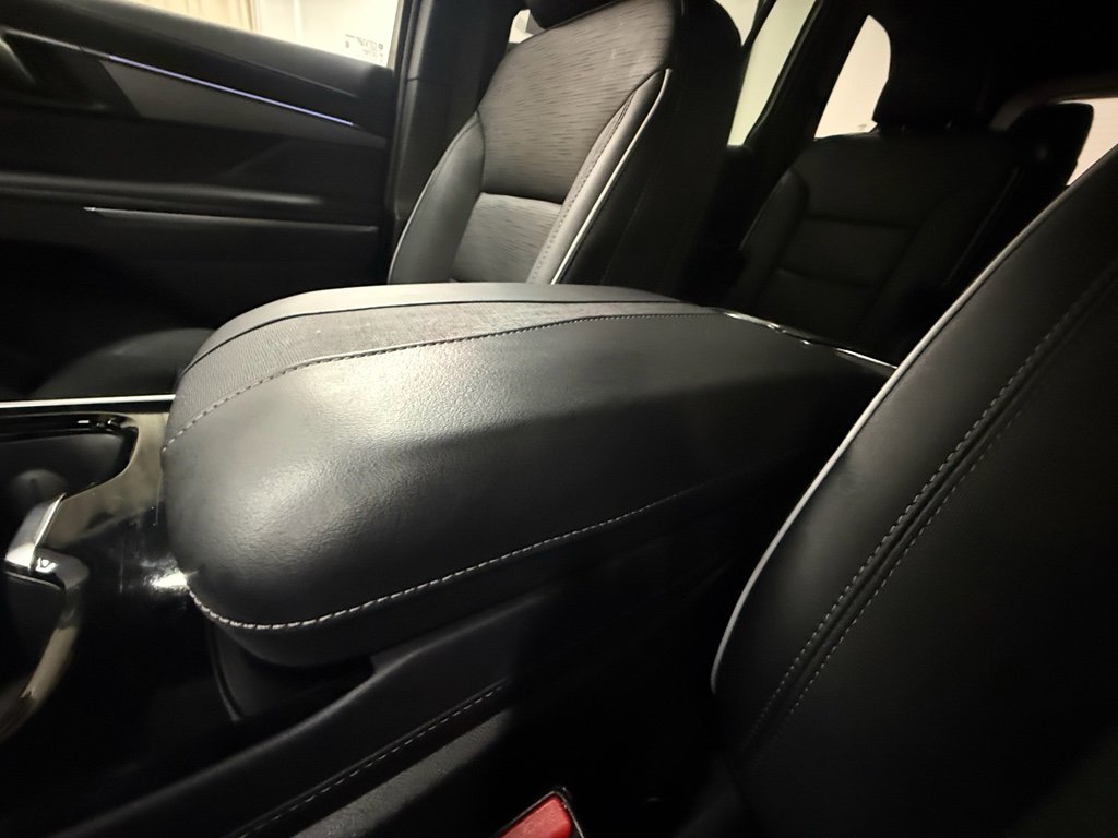 Certified 2025 Buick Enclave Sport Touring image 41