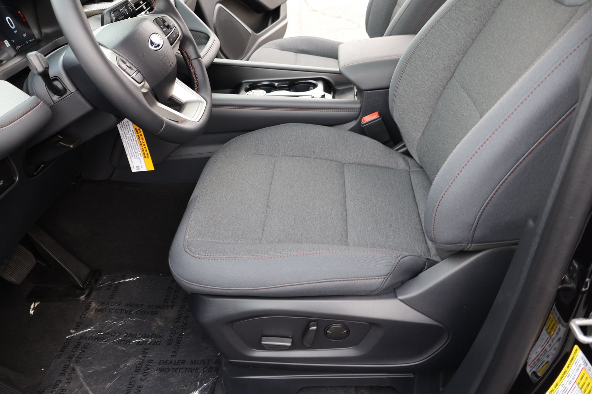 New 2026 Ford Explorer Active RWD image 12