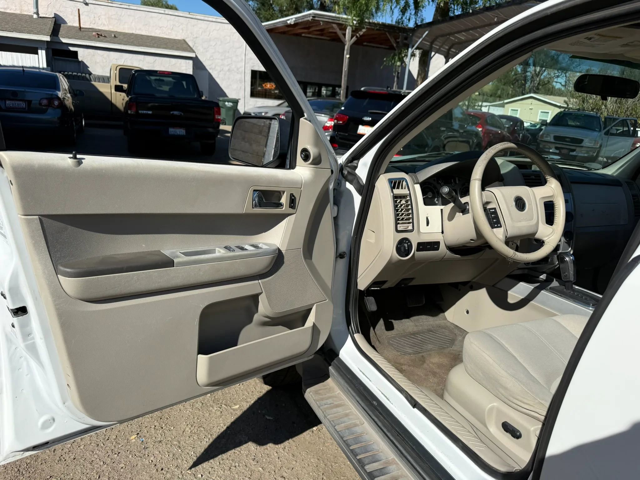 Used 2008 Mercury Mariner 2WD V6 image 11