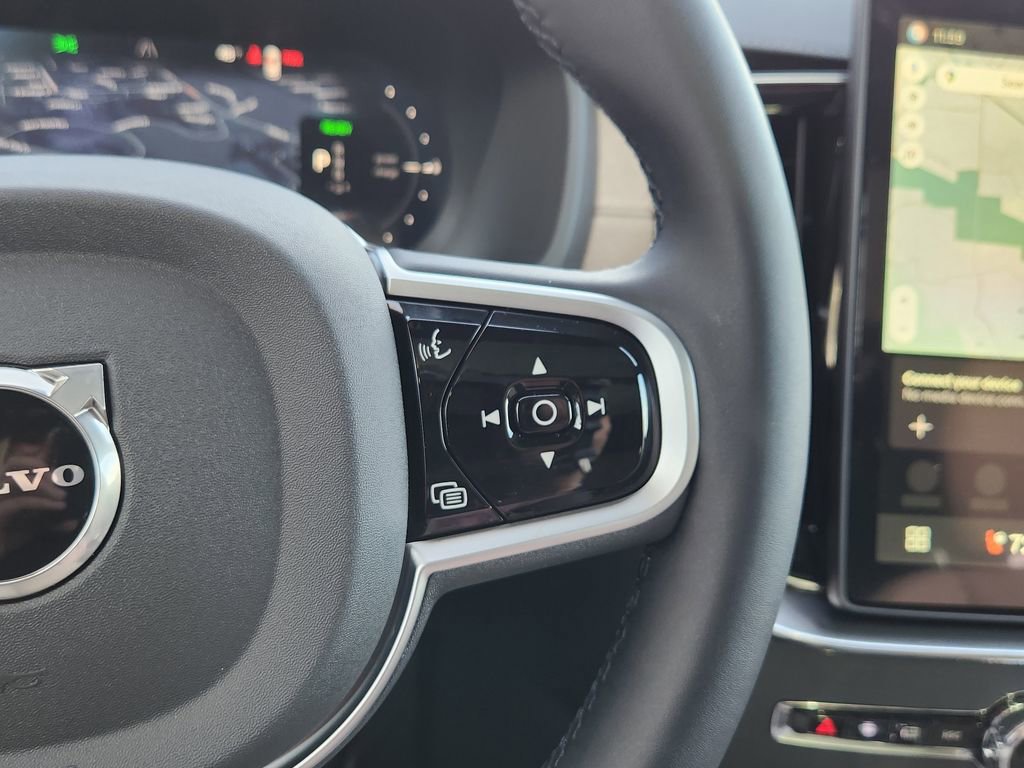 New 2026 Volvo XC90 T8 Plus w/ Protection Package Premier image 16