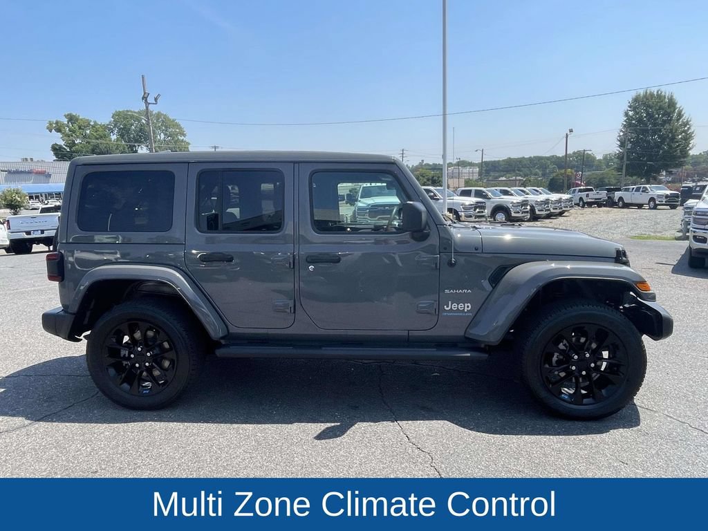 Used 2023 Jeep Wrangler Unlimited Sahara w/ Cold Weather Group AWD/4WD image 9