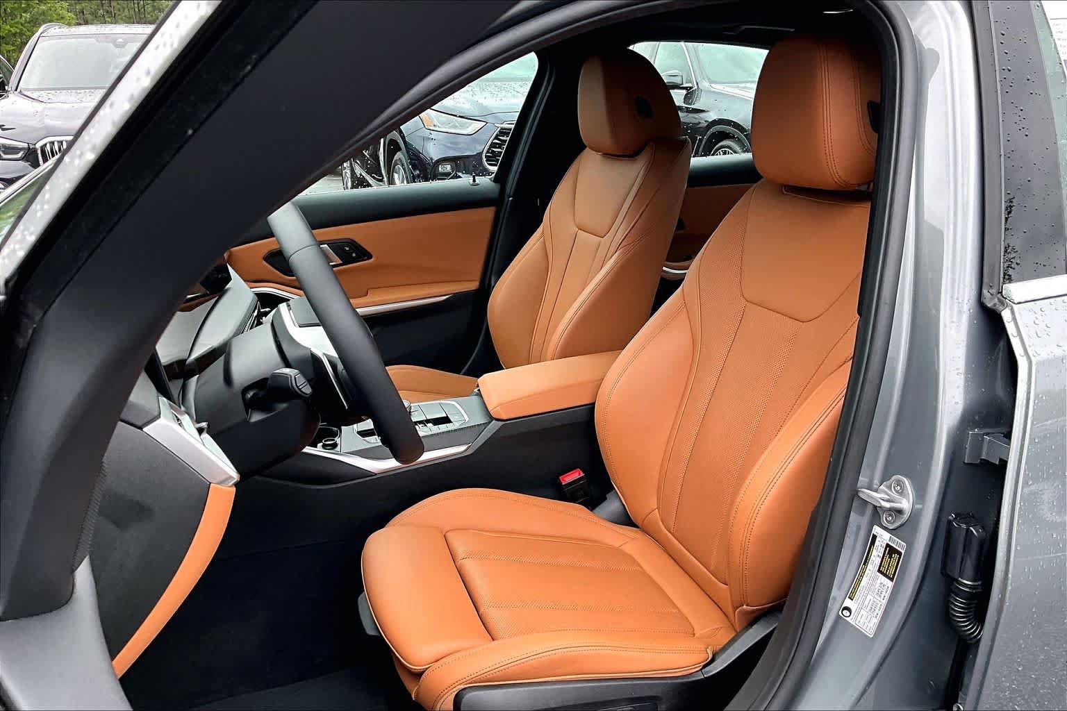 Certified 2025 BMW 330i Sedan RWD image 8