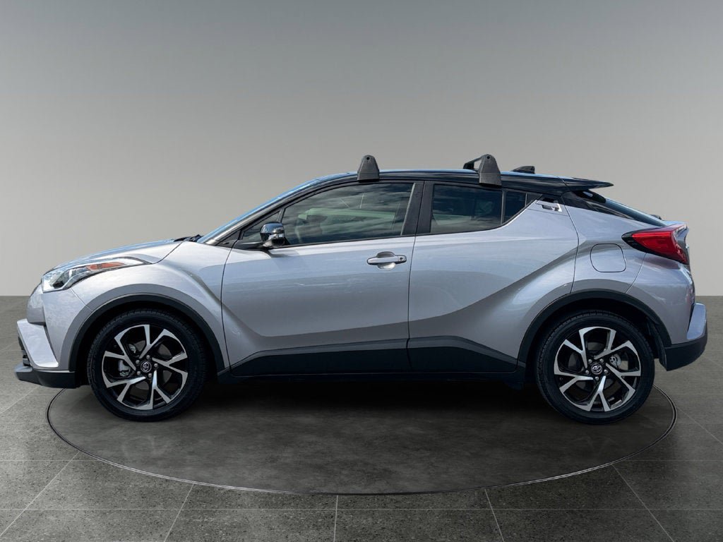 Used 2019 Toyota C-HR XLE FWD image 6