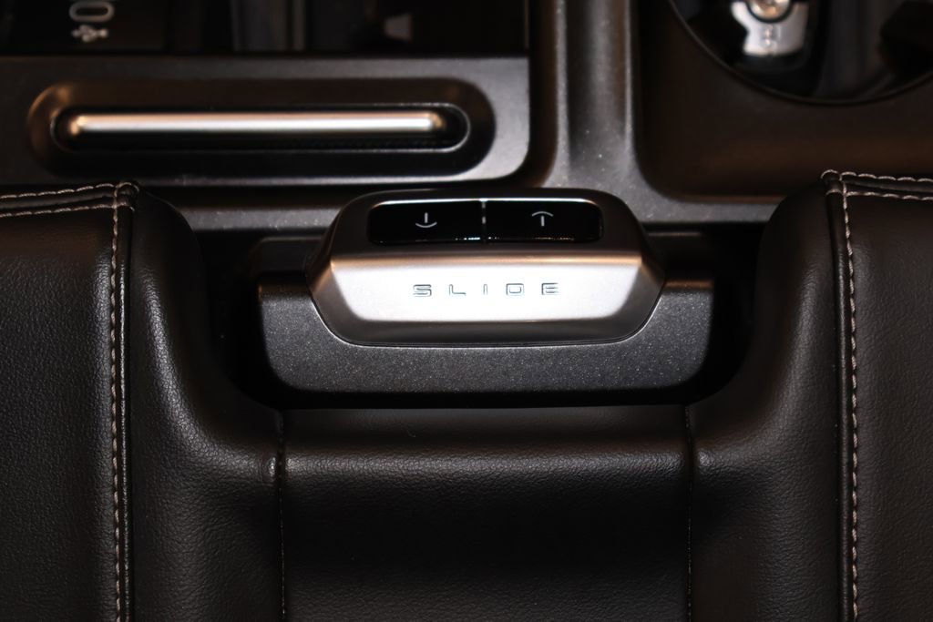 Certified 2025 Ford Expedition Max Platinum image 44