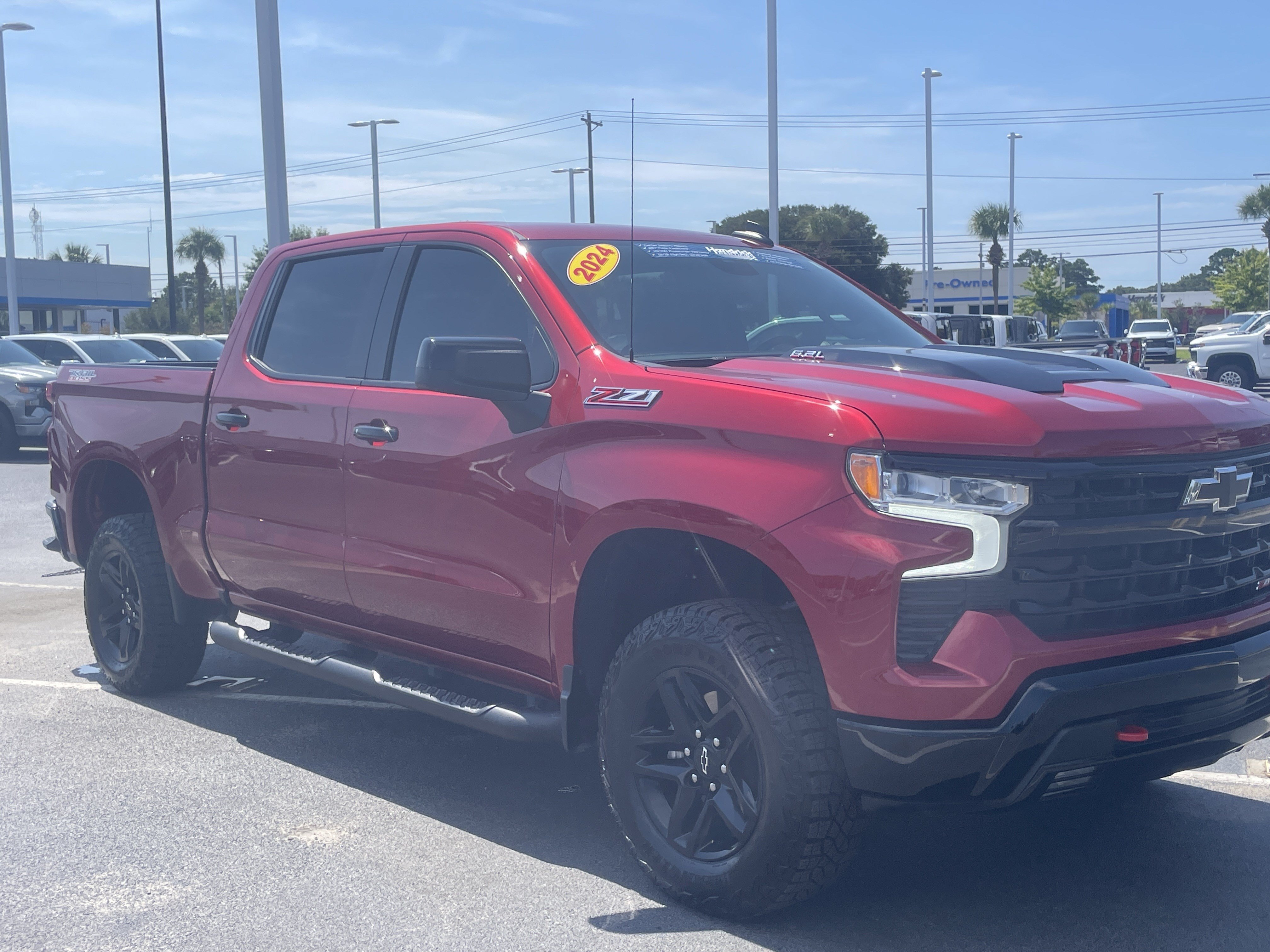 Used 2024 Chevrolet Silverado 1500 LT Trail Boss w/ Convenience Package II AWD/4WD video 2