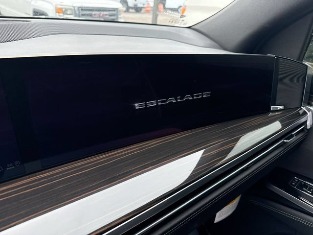 Used 2025 Cadillac Escalade Premium Luxury AWD/4WD image 21