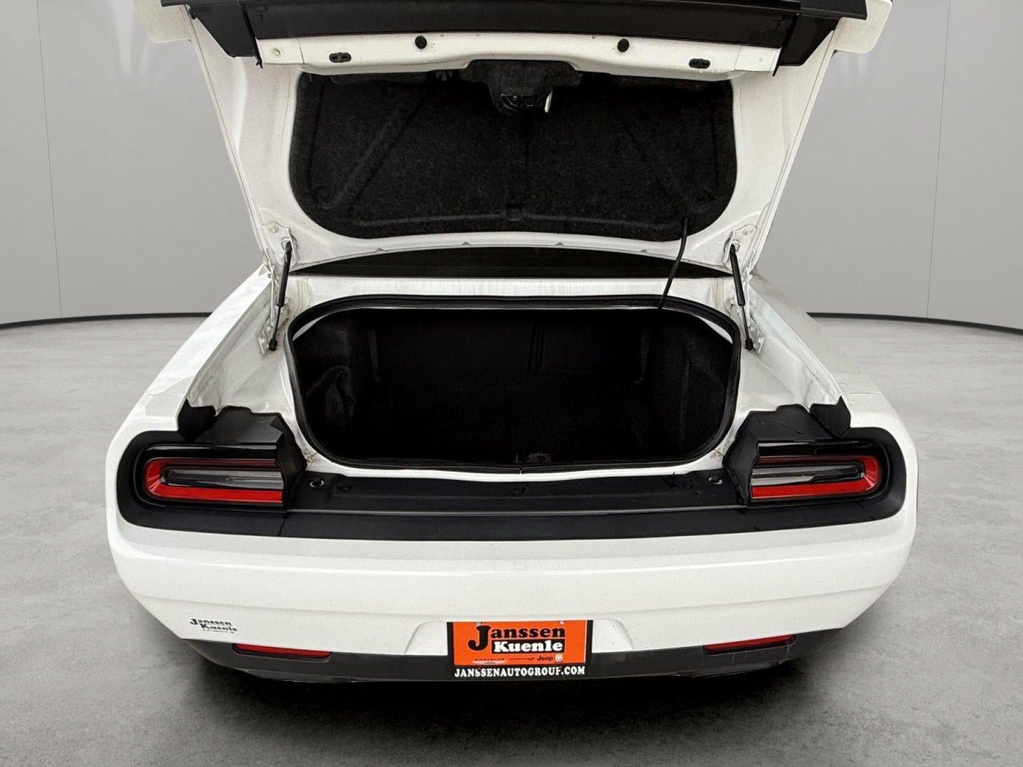 Used 2018 Dodge Challenger SXT RWD image 17