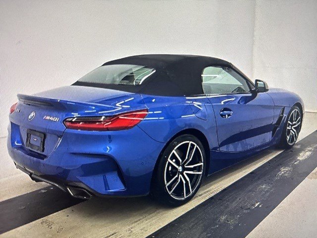 Used 2025 BMW Z4 M40i image 11