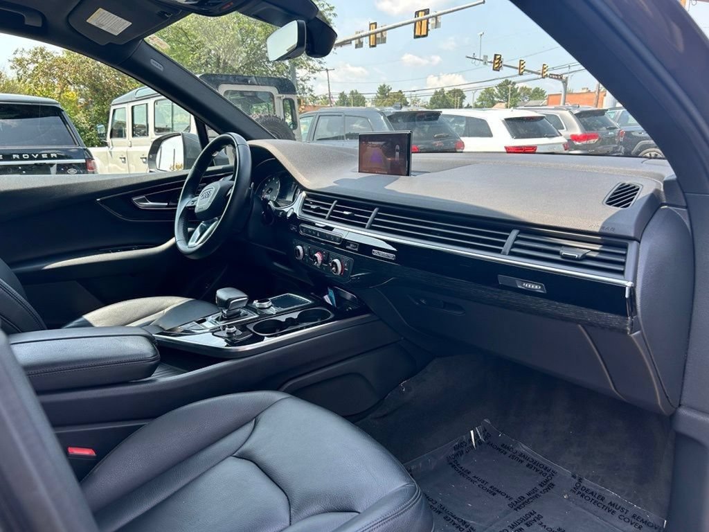 Used 2019 Audi Q7 3.0T Premium AWD/4WD image 10