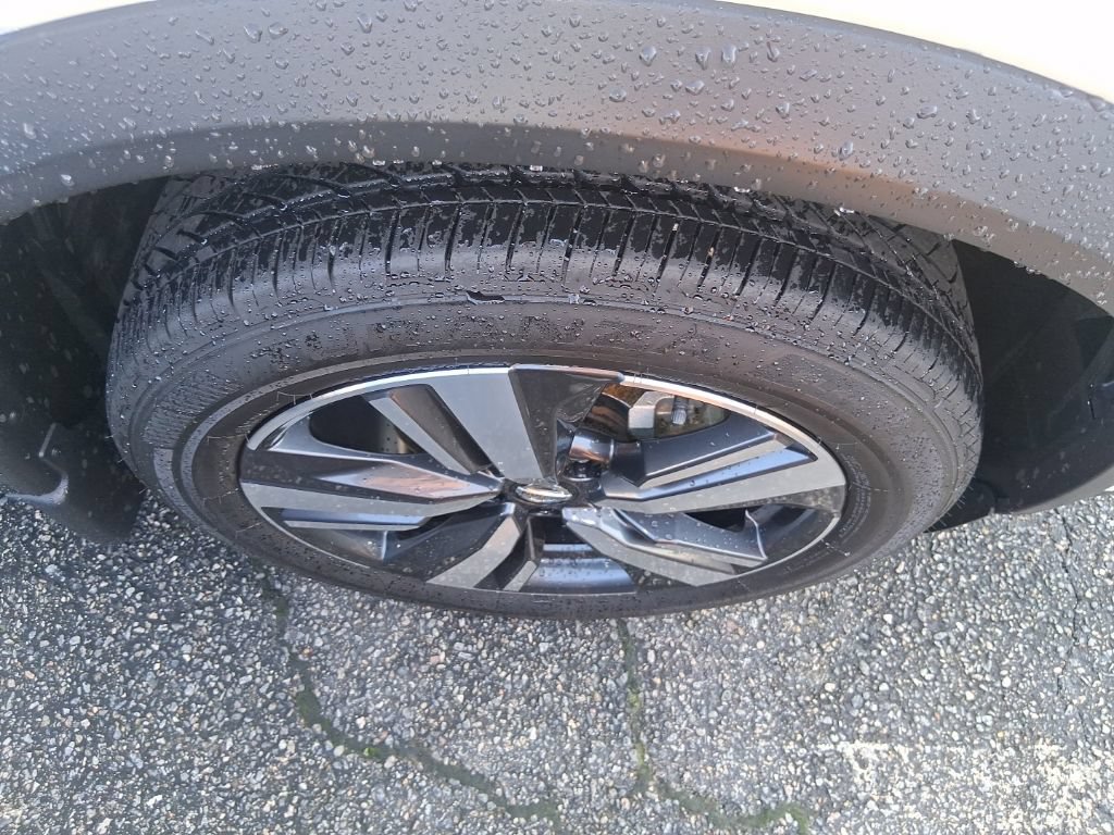 Used 2021 Nissan Rogue Platinum FWD image 12